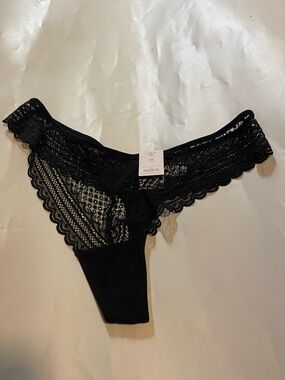 Women’s Black Lace Thong size L New